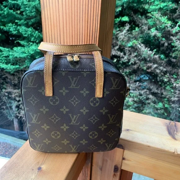 Louis Vuitton Monogram Spontini Bag - Picture 4 of 16